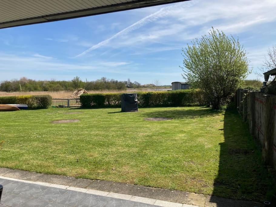 Ferienwohnung Nr. 1 Terrasse Bodden Kanu Bootssteg Zudar Екстериор снимка